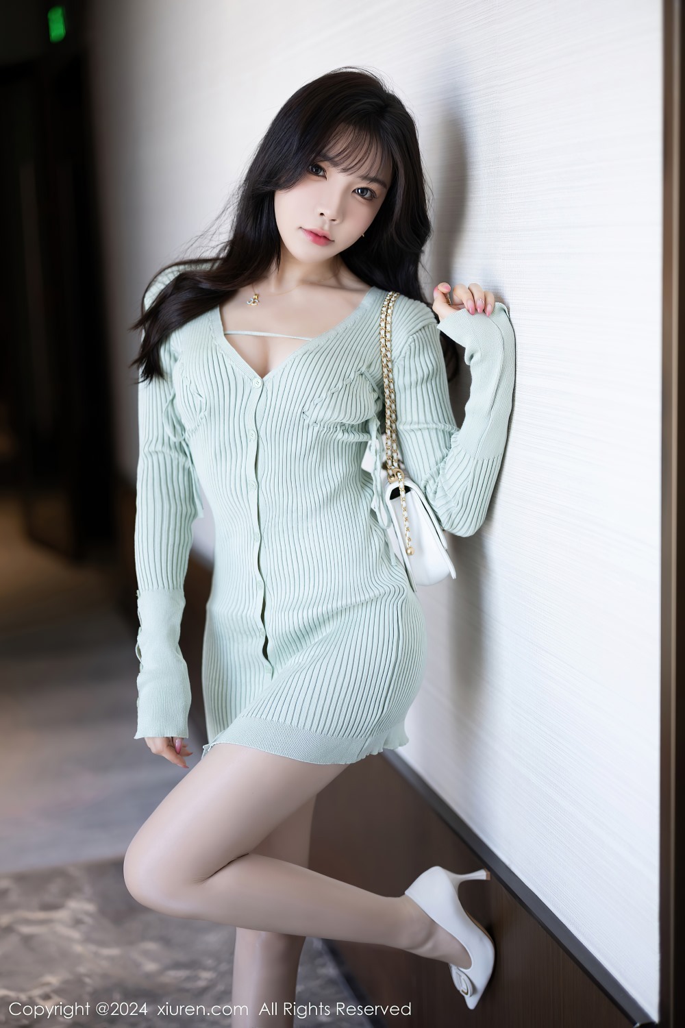 [秀人网] 2024.01.26 NO.8028 徐莉芝Booty 淡蓝色服[86P/641MB] 第1张
