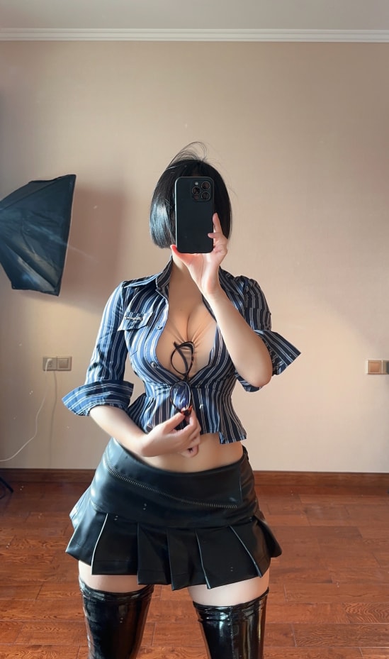 【微-密】俏妞qiaoniuTT-战神皮靴[16P-62M] 第1张