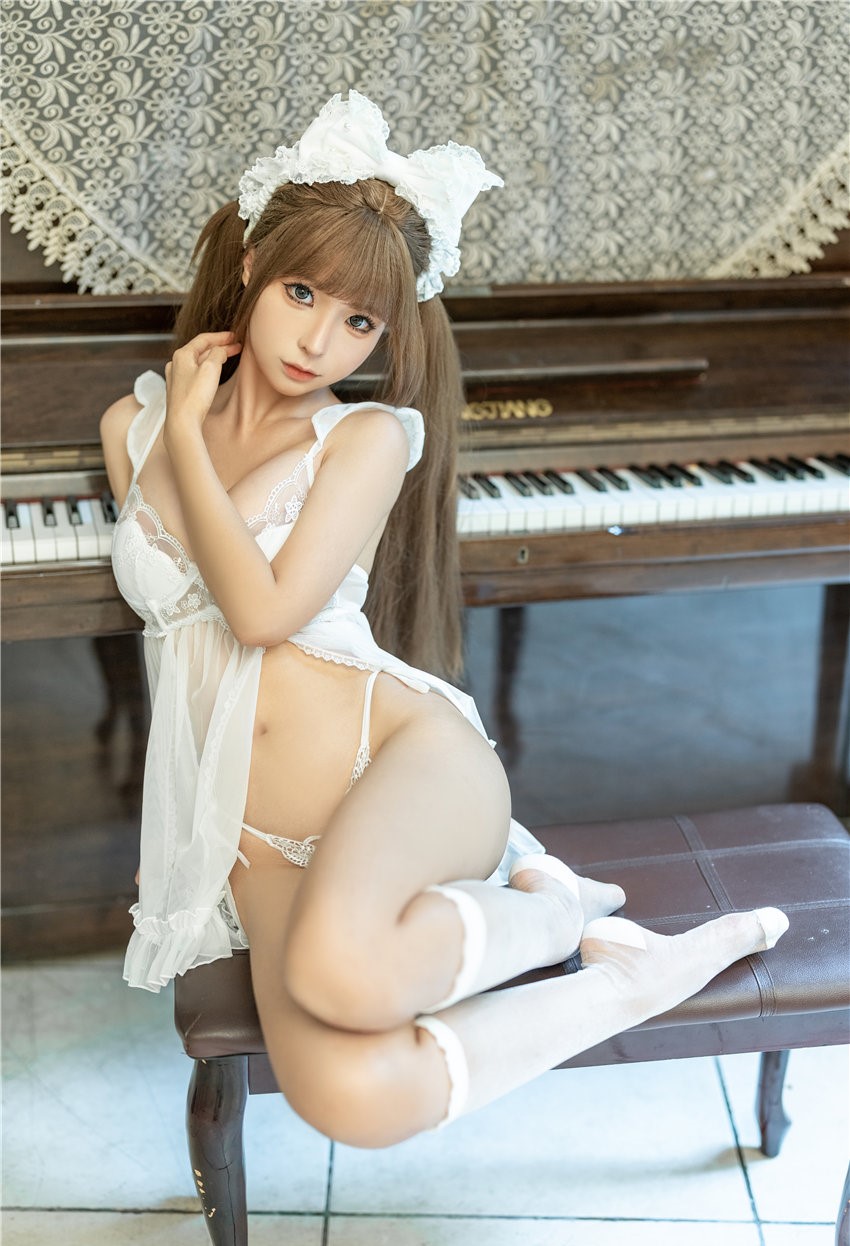 蠢沫沫 纯白娇妻[46P-520MB] 第3张