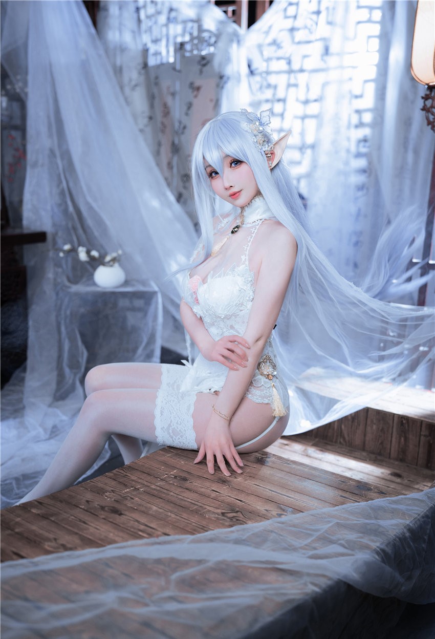 rioko凉凉子 阿尔比恩旗袍[43P11V-898MB] 第1张