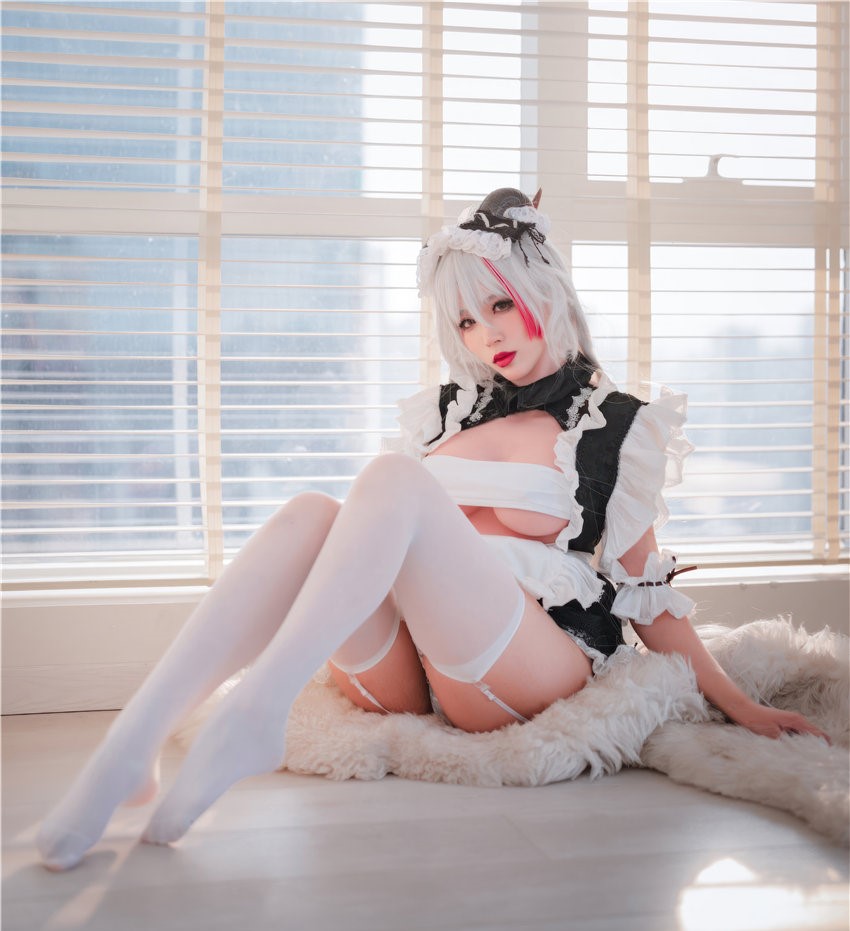 轩萧学姐 碧蓝航线 埃吉尔女仆[66P-402MB] 第2张