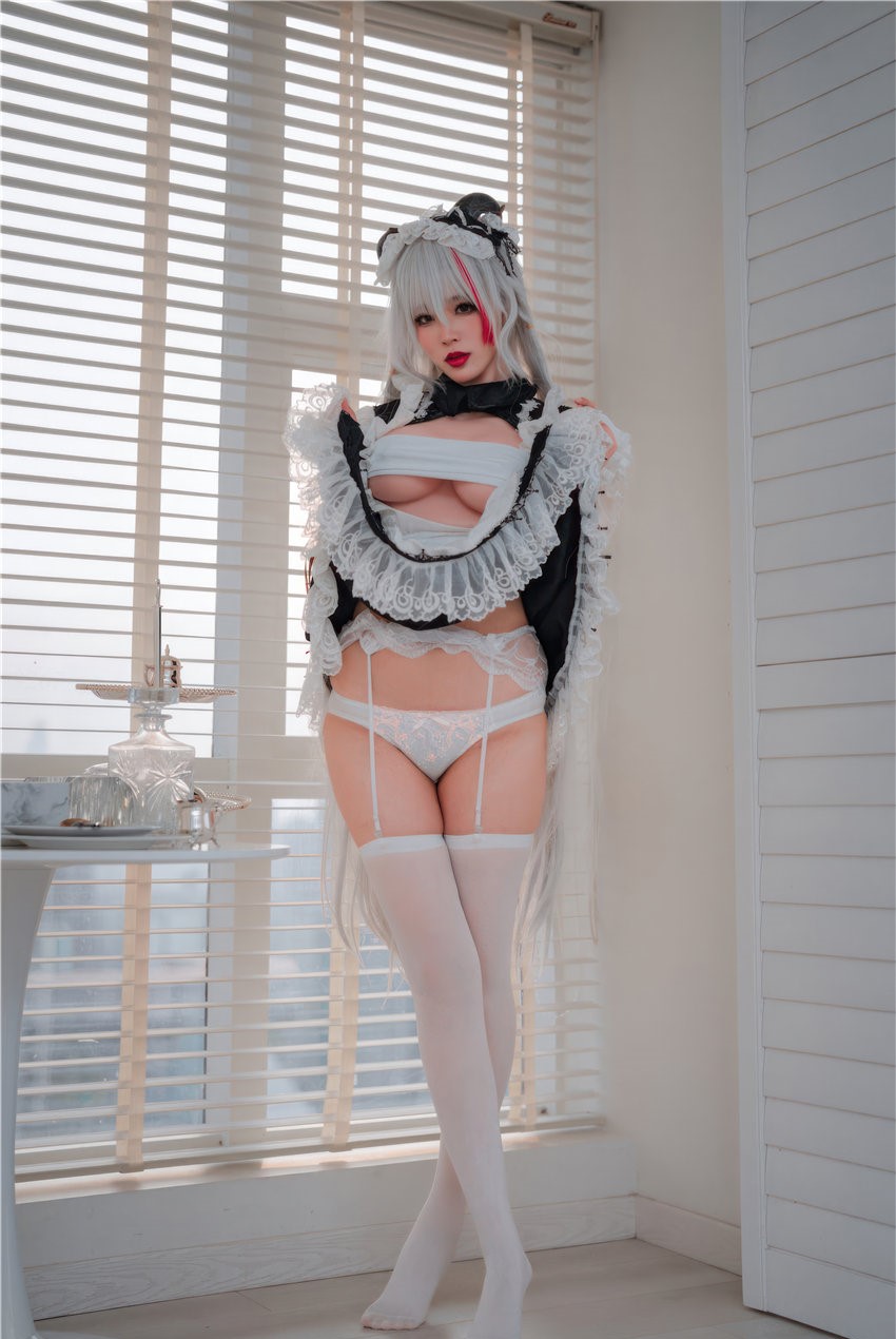 轩萧学姐 碧蓝航线 埃吉尔女仆[66P-402MB] 第4张