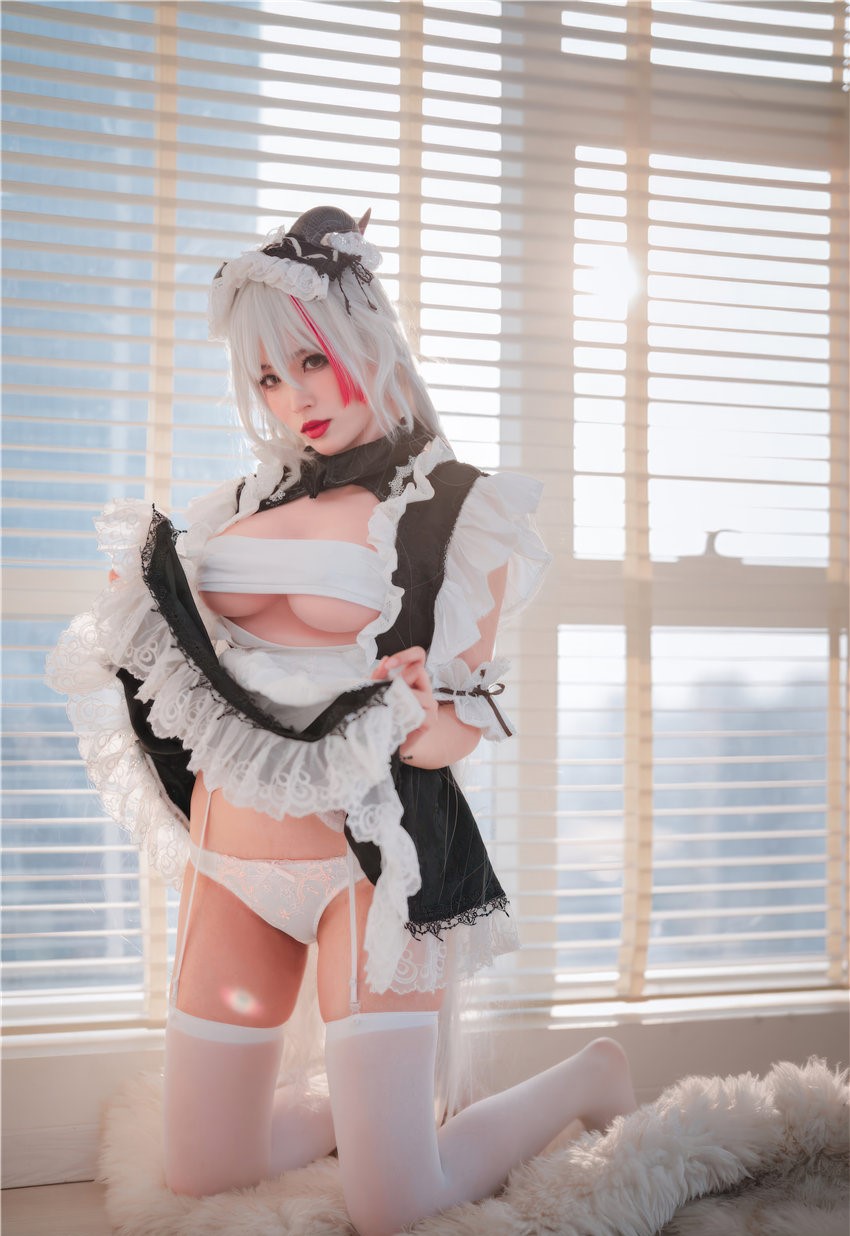 轩萧学姐 碧蓝航线 埃吉尔女仆[66P-402MB] 第3张