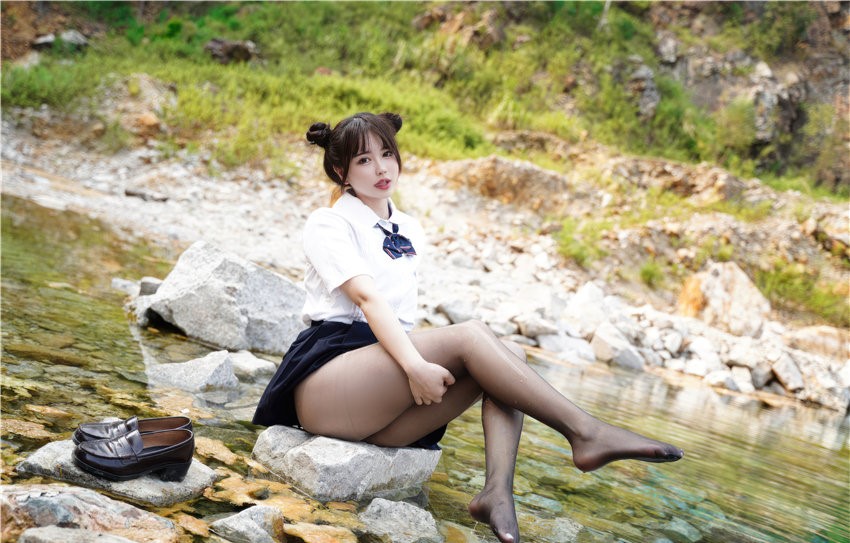 Tina很妖孽呀 小溪体操服死库水JK[56P-530MB] 第3张