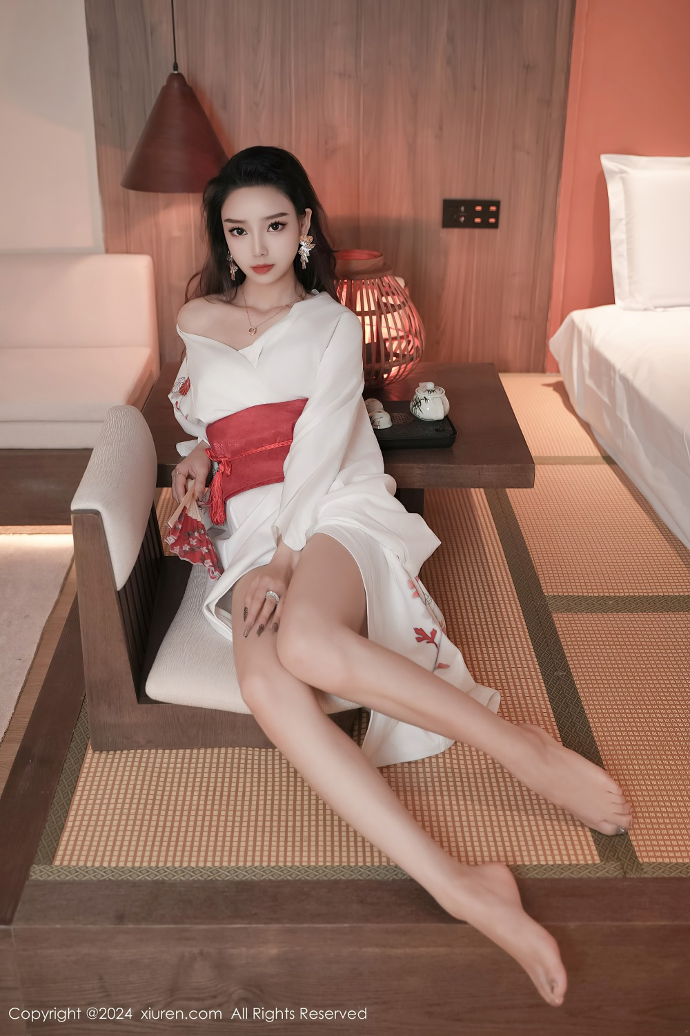 [秀人网] 2024.04.10 NO.8367 苏曼兮 红色扇子[86P/835MB] 第1张