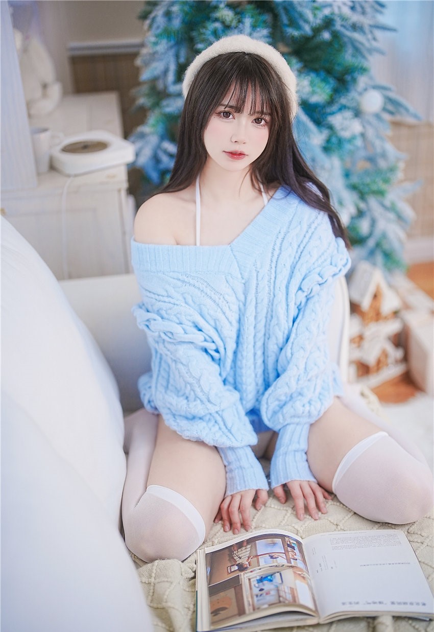 Tina很妖孽呀 蓝色秋冬毛衣[27P-168MB] 第4张