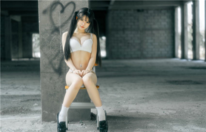 rua阮阮 失乐园[55P-720MB] 第3张