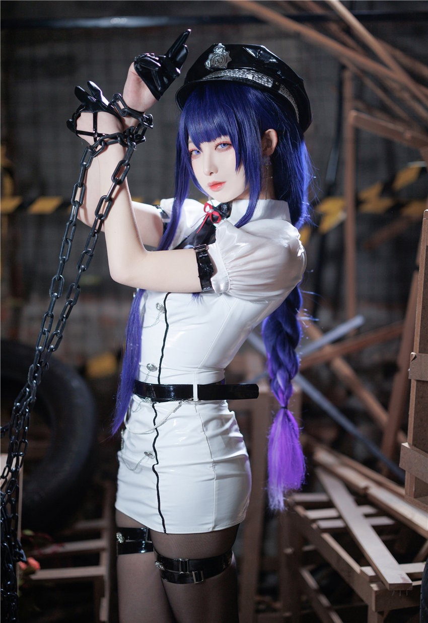 封疆疆v 雷电将军女警[38P-541MB] 第2张