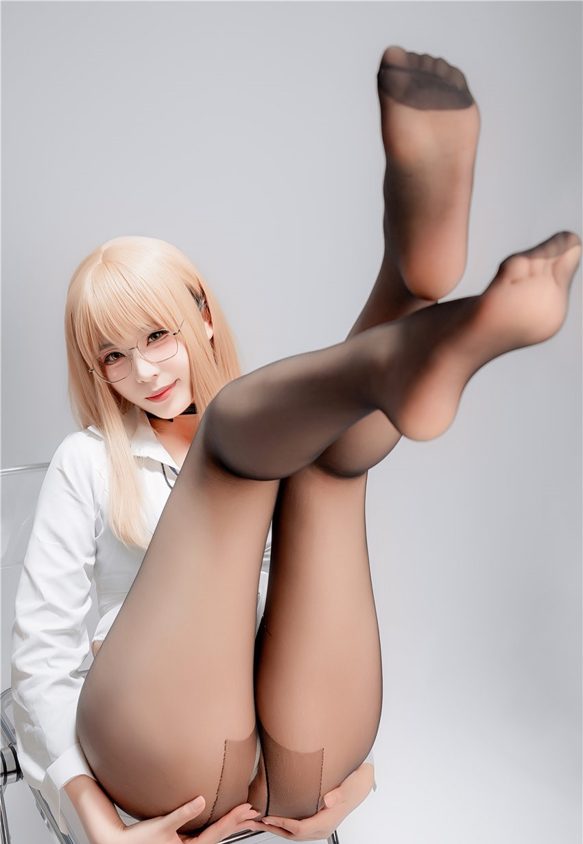 轩萧学姐 艾玛OL[176P2V-826MB] 第4张