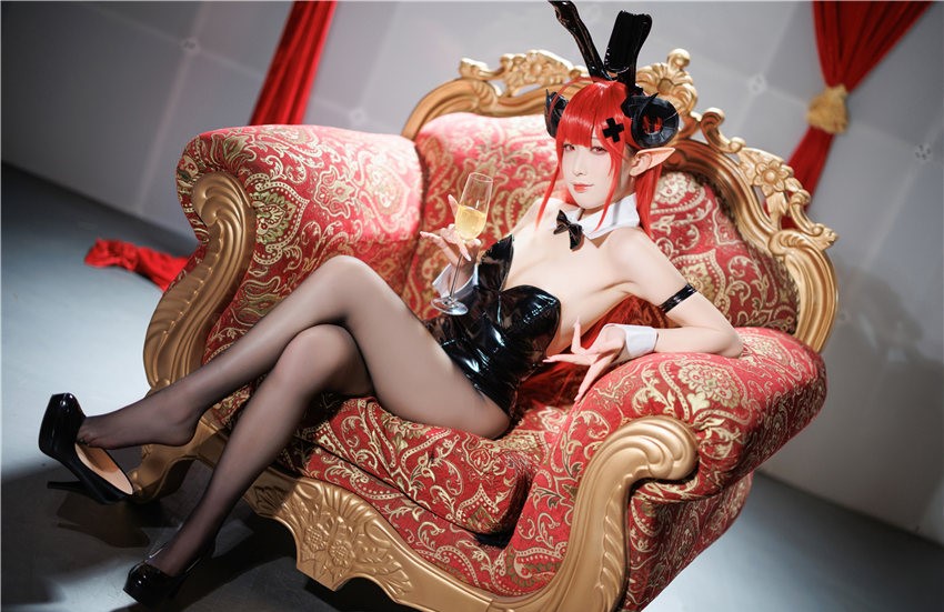 封疆疆v 兴登堡兔女郎[50P-322MB] 第1张