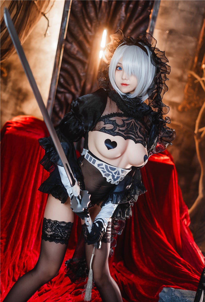 蜜汁猫裘 2B[72P1V-1.15GB] 第2张