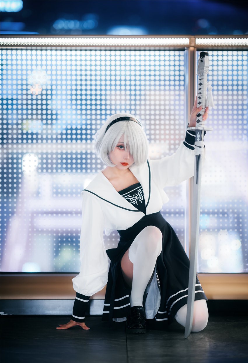 凰儿 2b还有JK [10P-37.0MB] 第2张