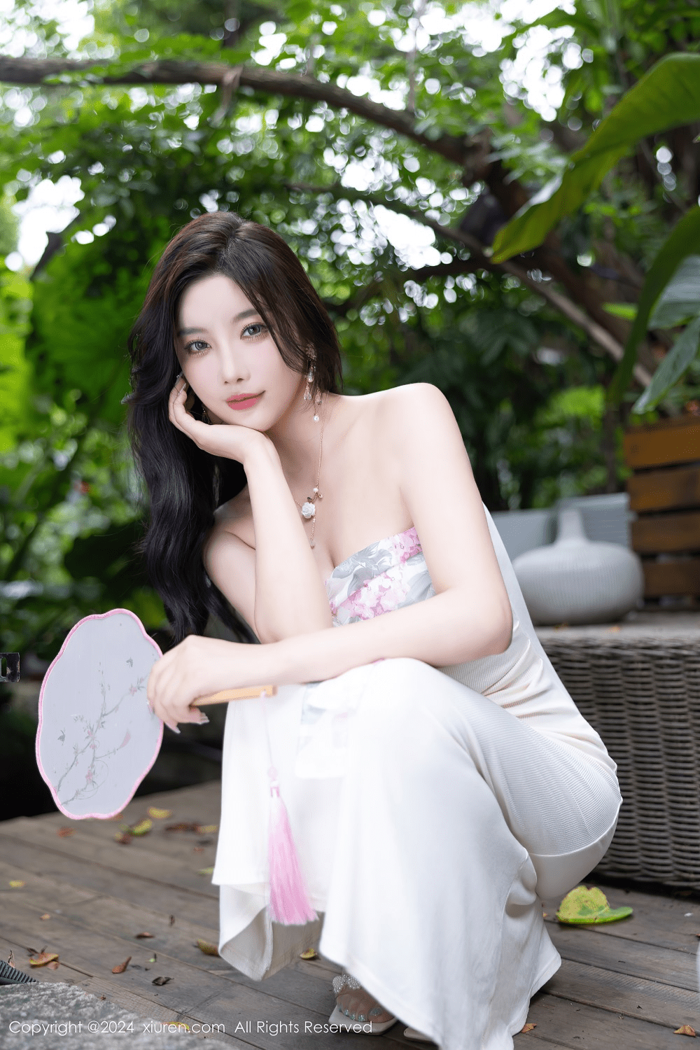 [秀人网] 2024.07.26 NO.8926 杨晨晨Yome 浅色连衣裙[81P/697MB] 第1张