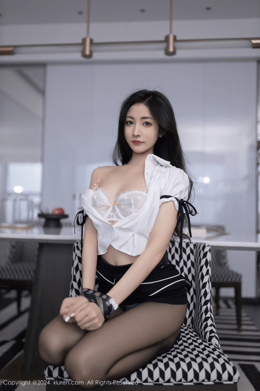 [秀人网] 2024.07.29 NO.8934 鱼尾fish 学妹的秘密[83P/748MB] 第1张