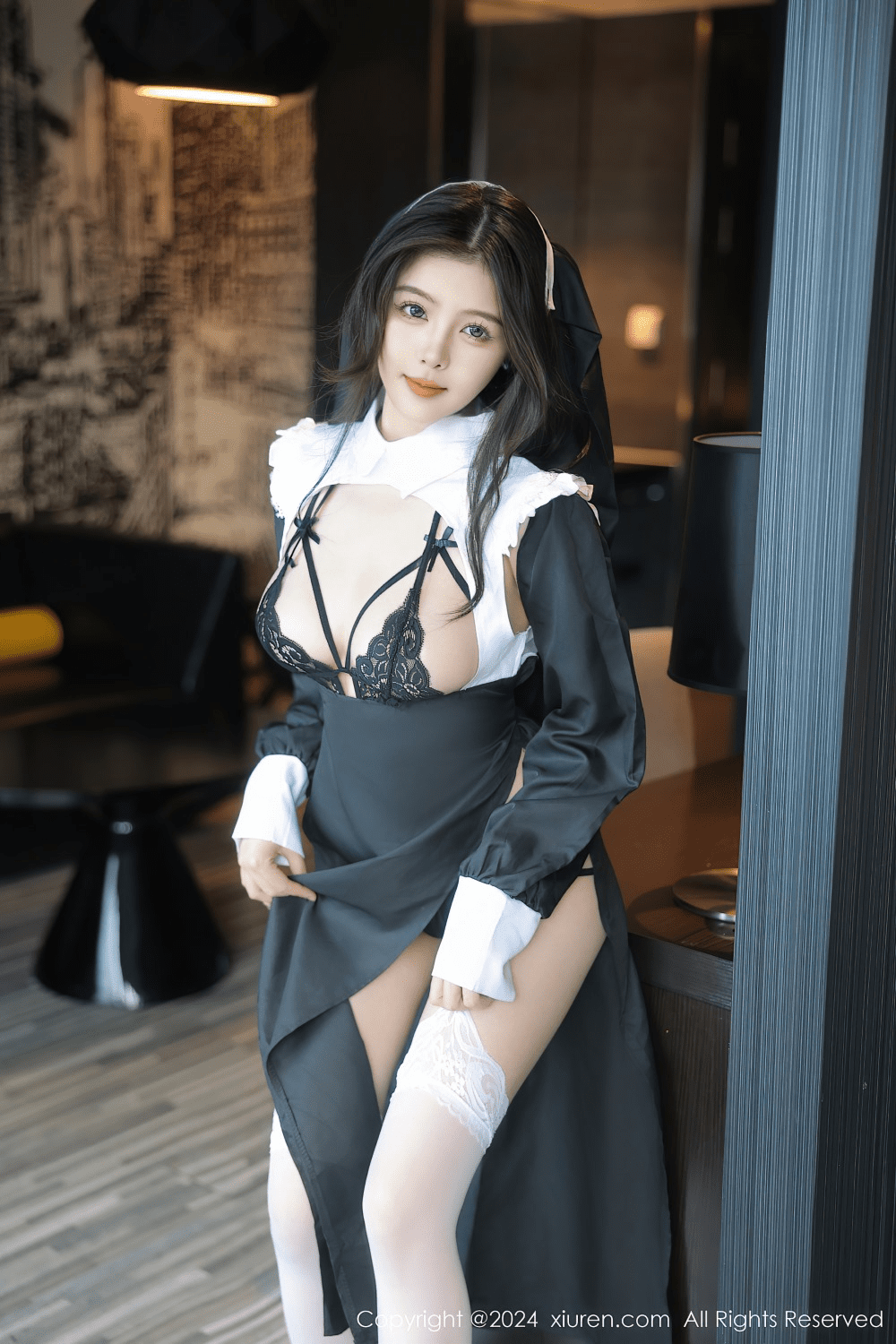 [秀人网] 2024.08.21 NO.9045 袁圆 黑色修女服[84P/759MB] 第1张