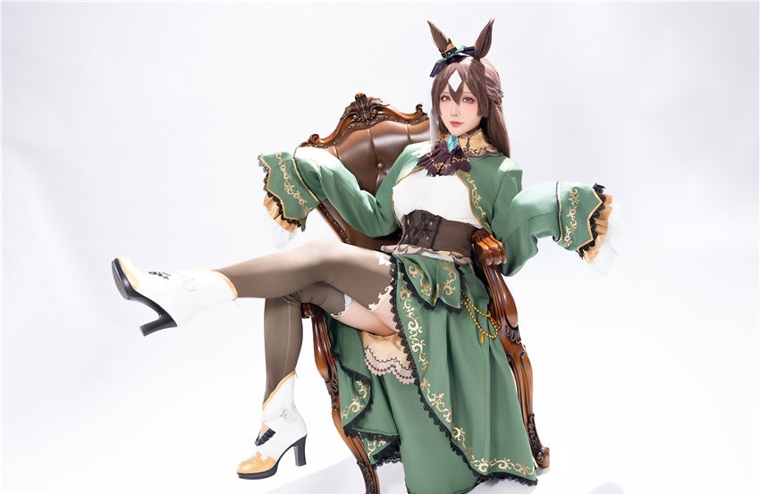 星之迟迟 赛马娘 里见光钻 梦想的回应 [48P1V-403MB] 第2张