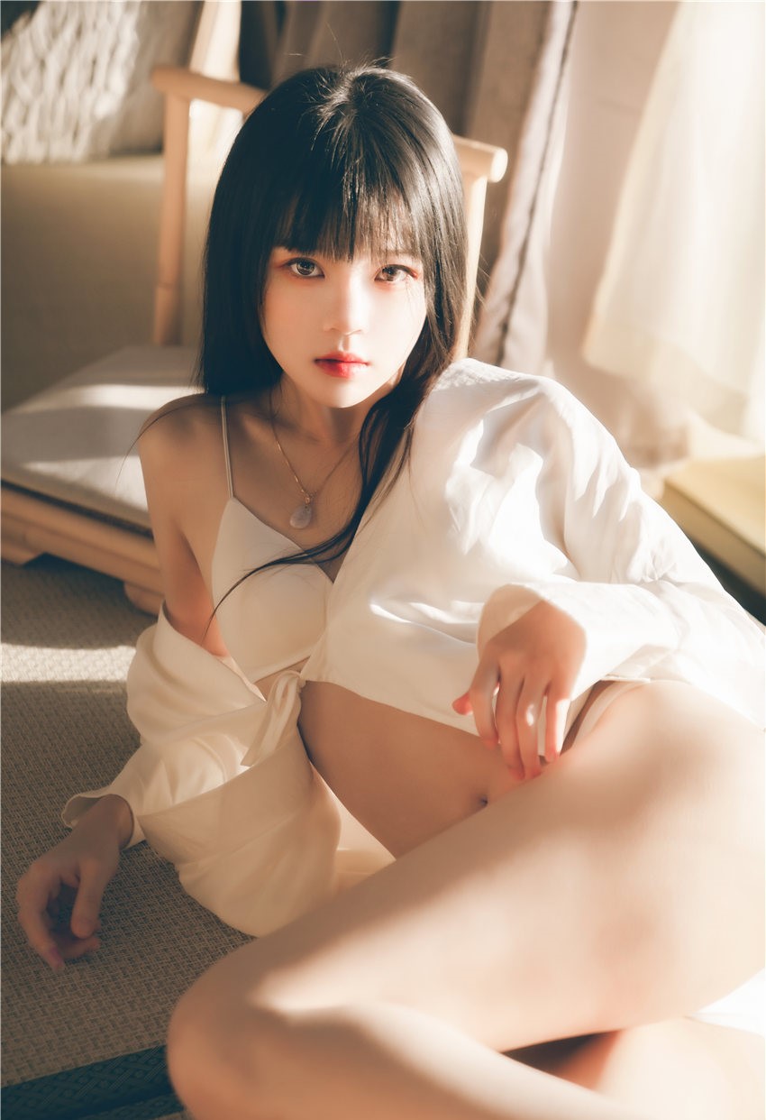 桜桃喵 融雪 [58P-1.18GB] 第1张