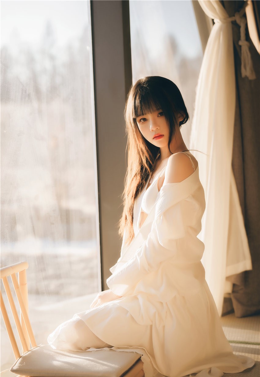 桜桃喵 融雪 [58P-1.18GB] 第2张