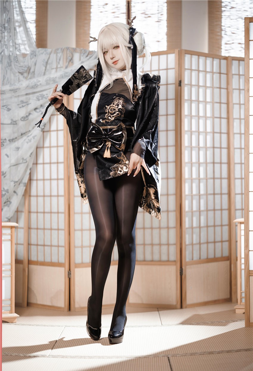 封疆疆v NIKKE 白兔布兰儿 和服 [40P-481MB] 第3张