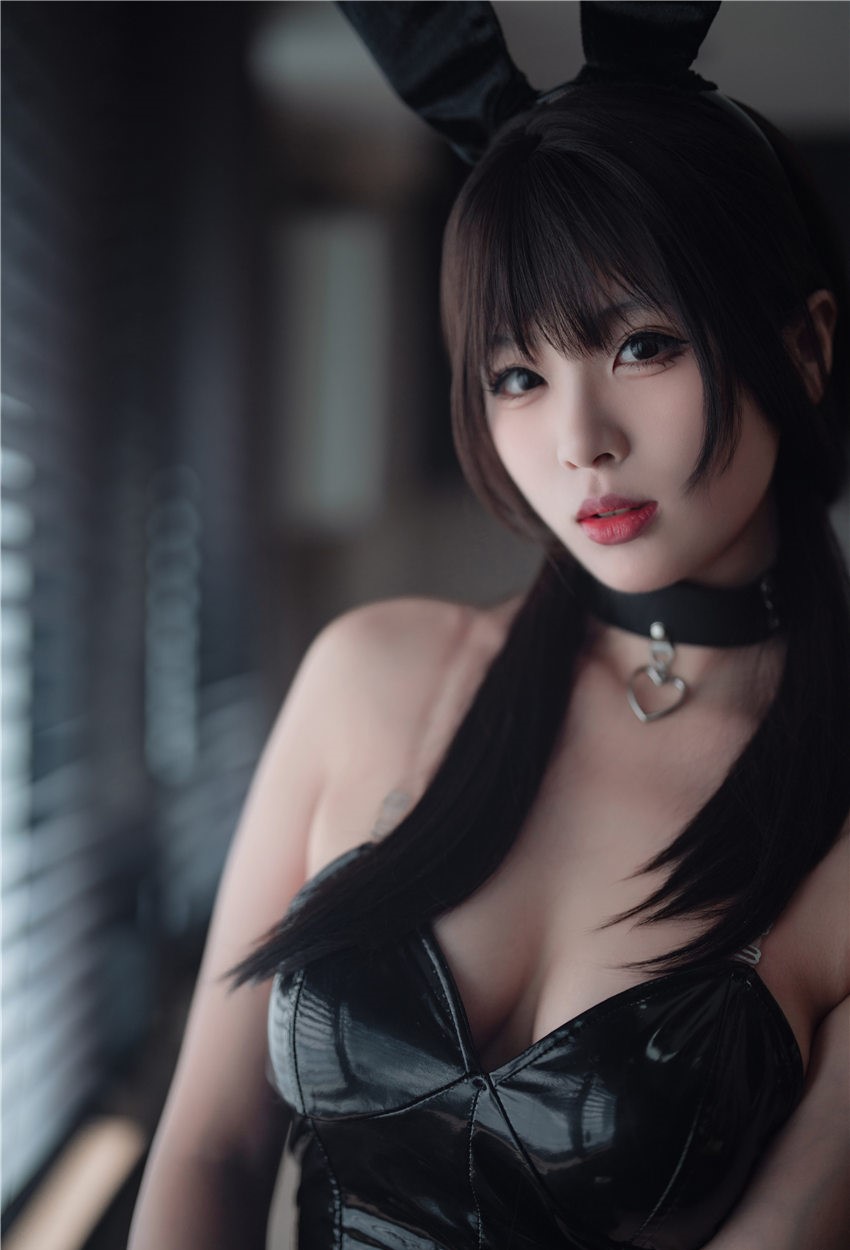 轩萧学姐 粘液兔女郎 [75P1V-838MB] 第1张