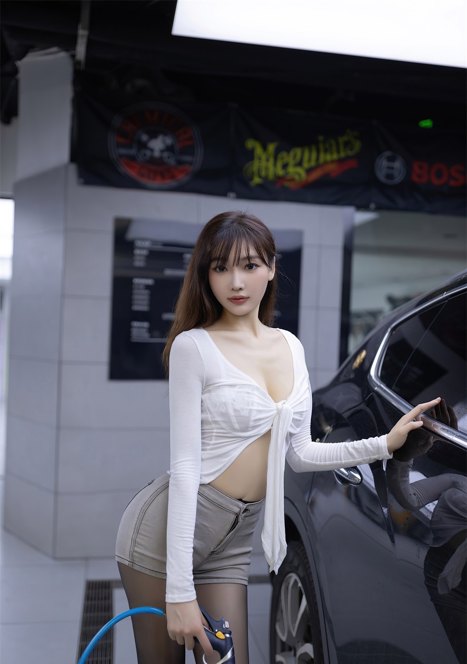 [秀人网] 2024.09.19 NO.9181 陆萱萱 洗车主题拍[81P/652MB] 第1张