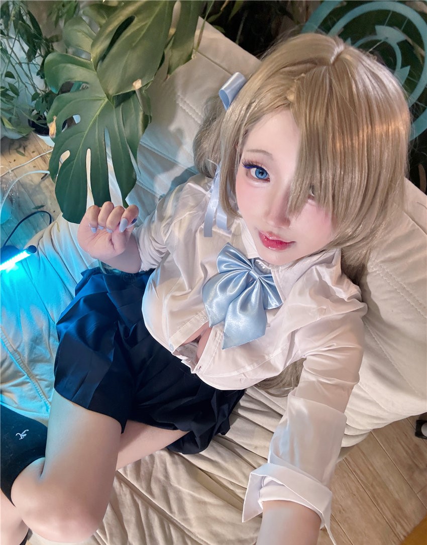 切切celia 明日奈制服自拍 [17P7V-264MB] 第1张