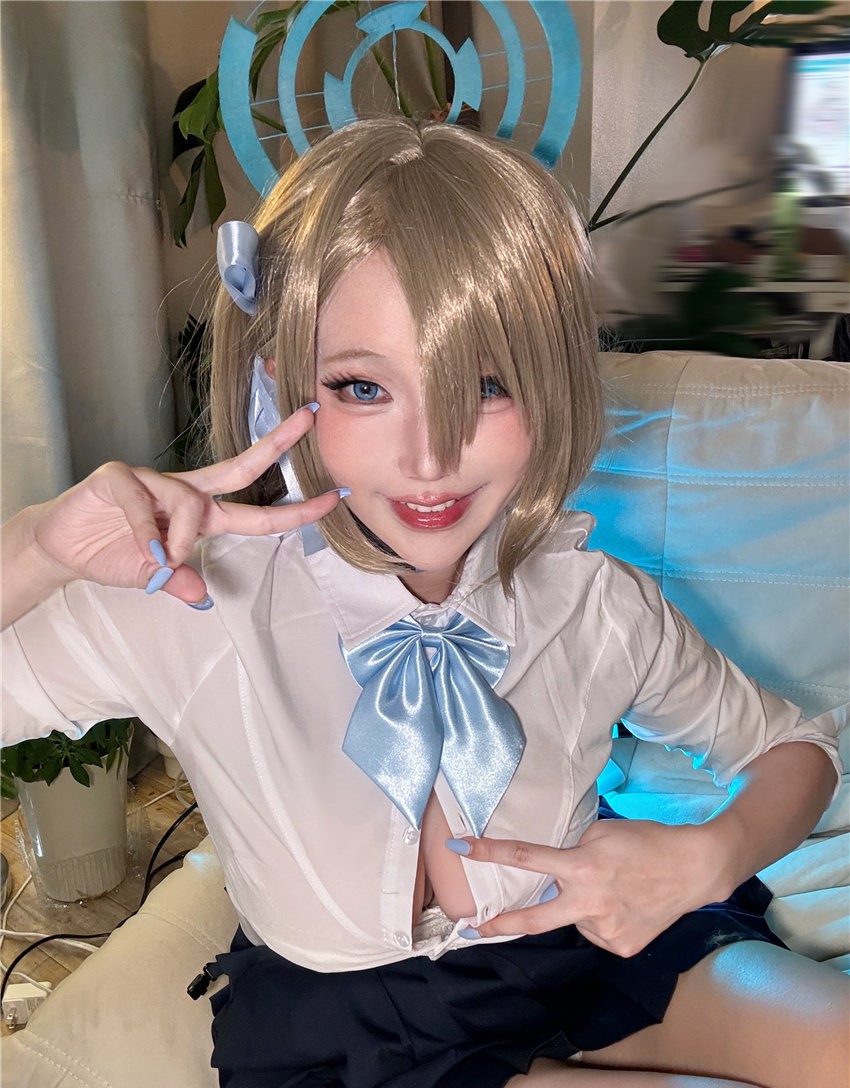 切切celia 明日奈制服自拍 [17P7V-264MB] 第3张