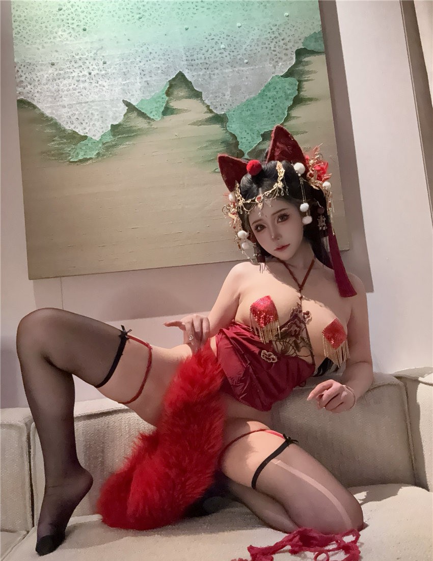 抱走莫子A 红色小尾巴 [120P25V-2.60GB] 第1张