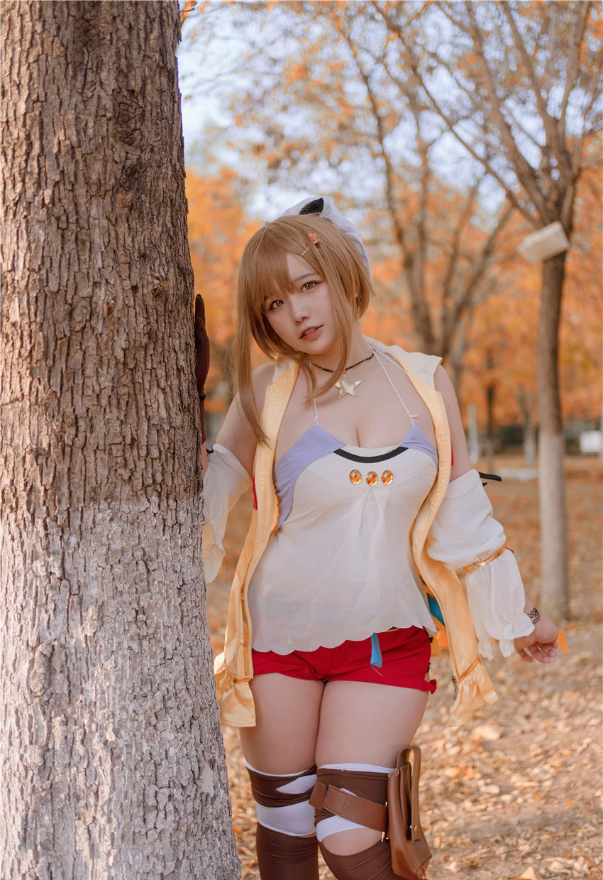 阿半今天很开心 莱莎[29P-375MB] 第4张