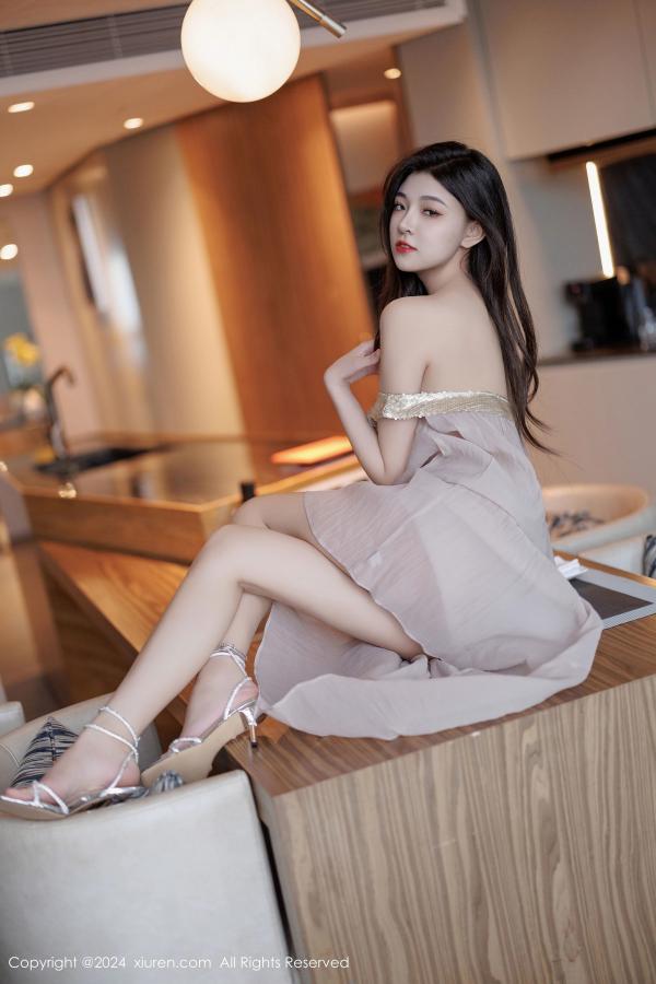 [秀人网] 2024.11.11 NO.9426 初梦瑶 浅色连衣裙[103P/756MB] 第1张