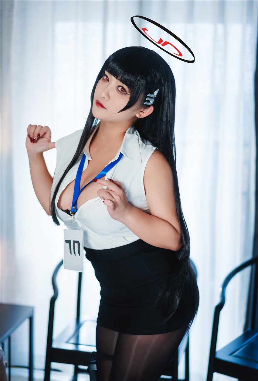 洛璃 LoLiSAMA 蔚蓝档案 莉音 [72P1V-1.06GB] 第2张