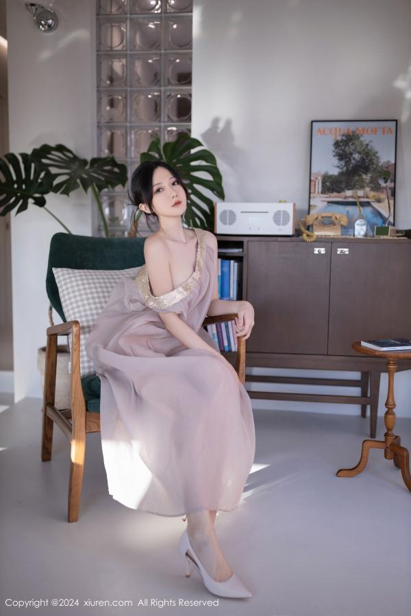 [秀人网] 2024.11.22 NO.9492 鱼子酱Fish 紫色轻透连衣裙[88P/838MB] 第1张