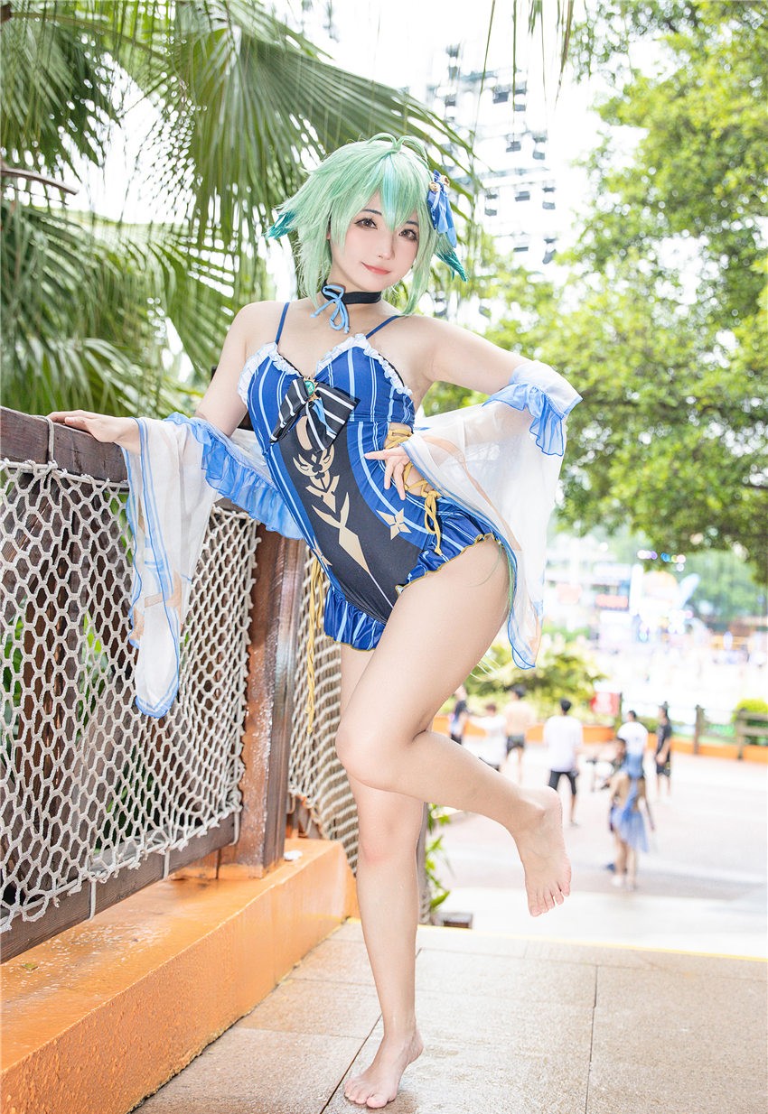 是三不是世w 砂糖泳装 [44P-129MB] 第4张