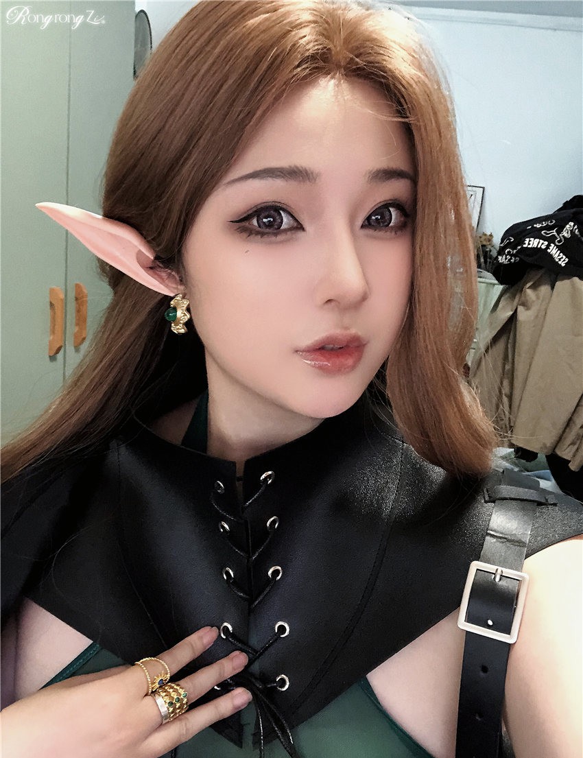 小容仔咕咕咕w 精灵女战士 [30P-286MB] 第1张