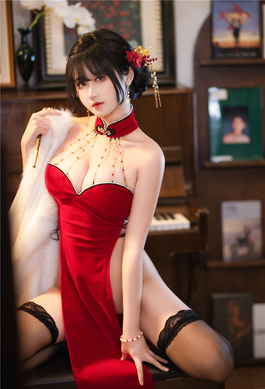 三度_69 红丝绒旗袍 [75P3V-704MB] 第3张