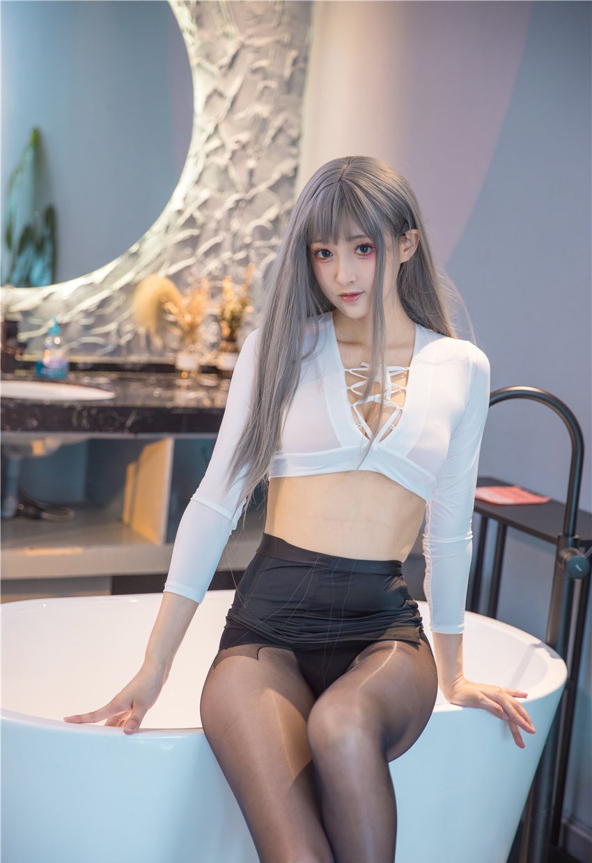 Luisa_零纱 浴缸湿身黑咝[24P-412M] 第3张