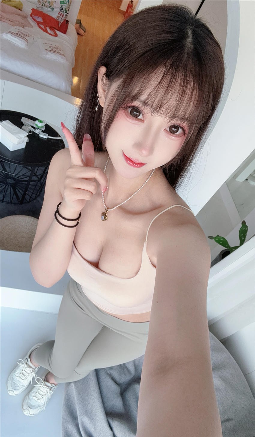 羽生三未 瑜伽姐姐 [42P2V-378M] 第4张