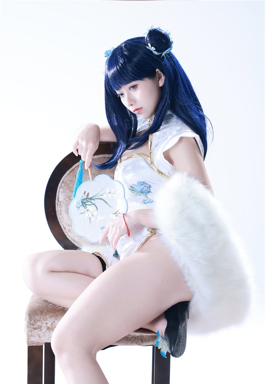 G44不会受伤 宝多六花旗袍 [34P-384MB] 第1张