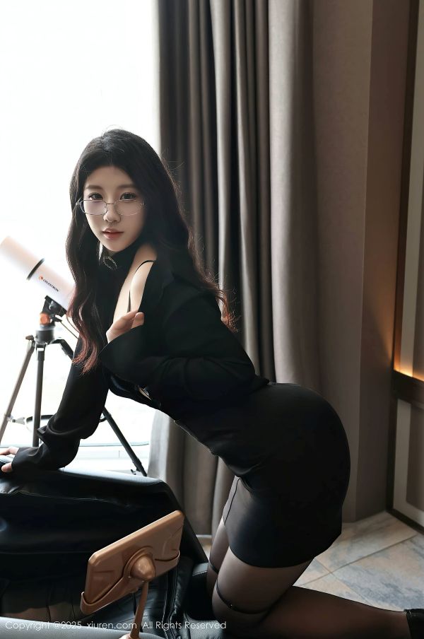 [秀人网] 2025.04.18 NO.10167 小芭乐 黑色OL服[76P/674MB] 第1张