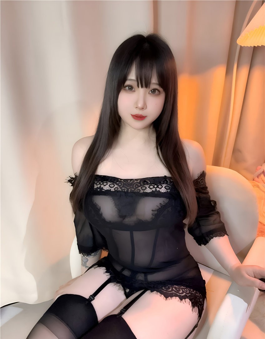 皮皮奶 睫毛自拍 [37P-210M] 第3张