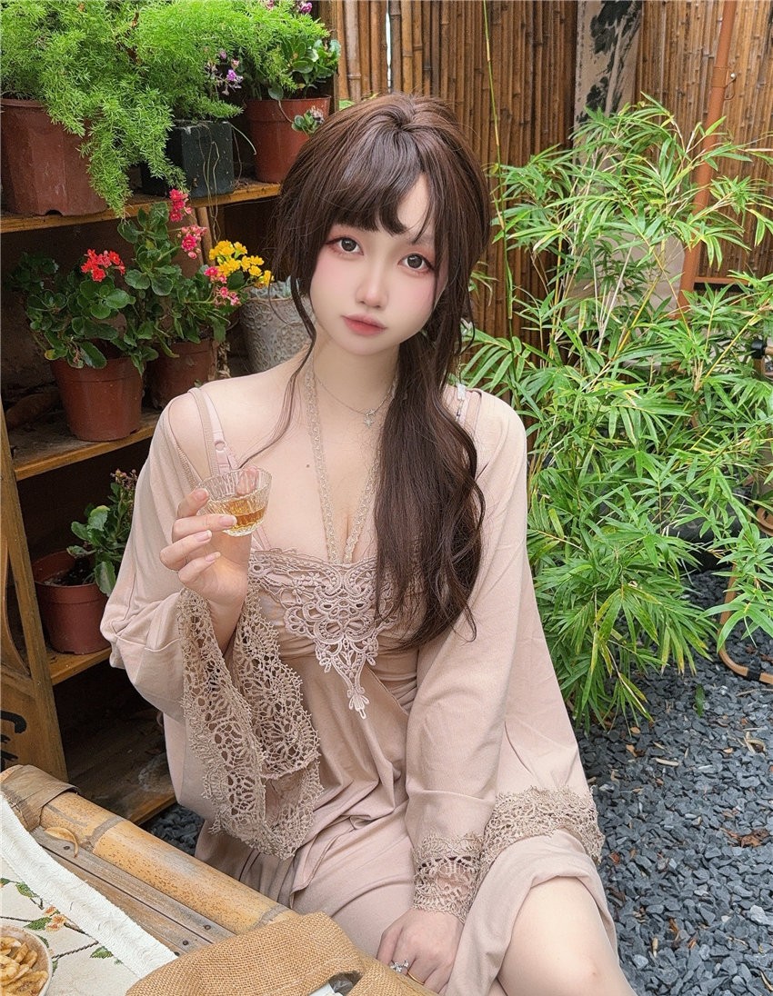 洛桑w伊梓 猫猫衬衫 [45P-232MB] 第1张