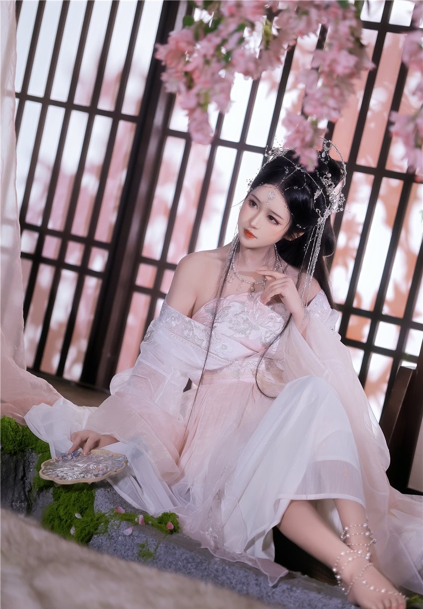 三度_69 小师姐[80P5V-1.44GB] 第1张