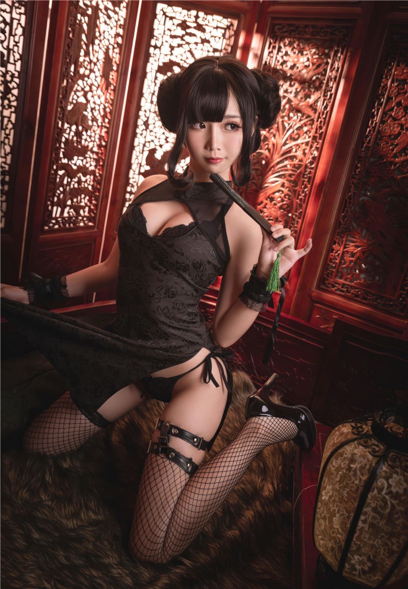 面饼仙儿 魔女旗袍[33P-322MB] 第3张