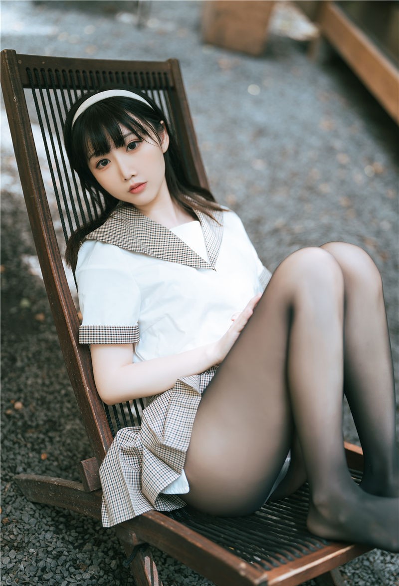 面饼仙儿 黑丝露营JK[40P-500M] 第3张