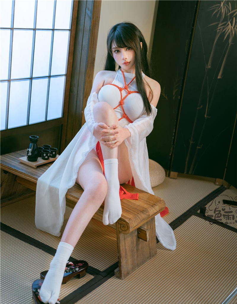 一色雨 巫女 [30P-400MB] 第2张