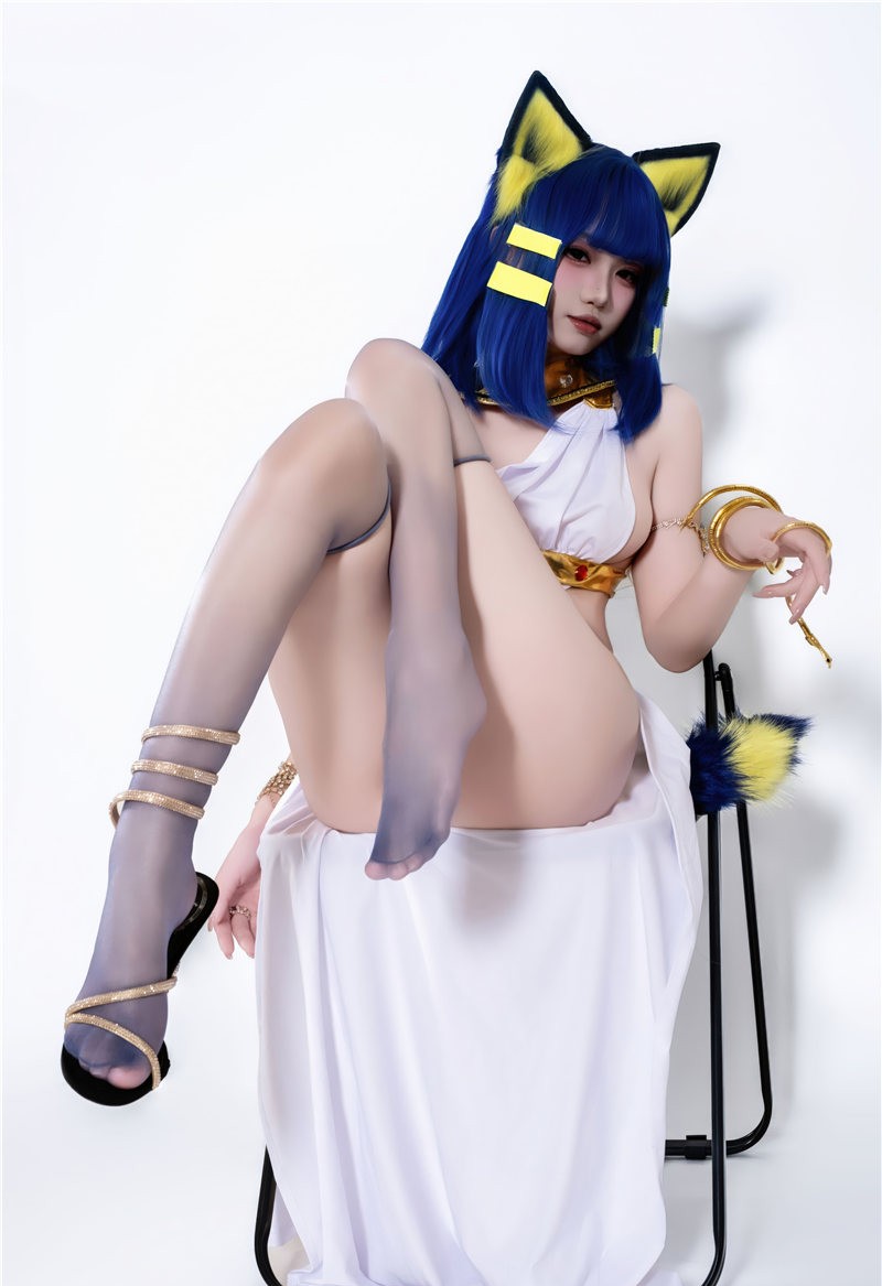 柒柒要乖哦 埃及猫[65P-573M] 第2张