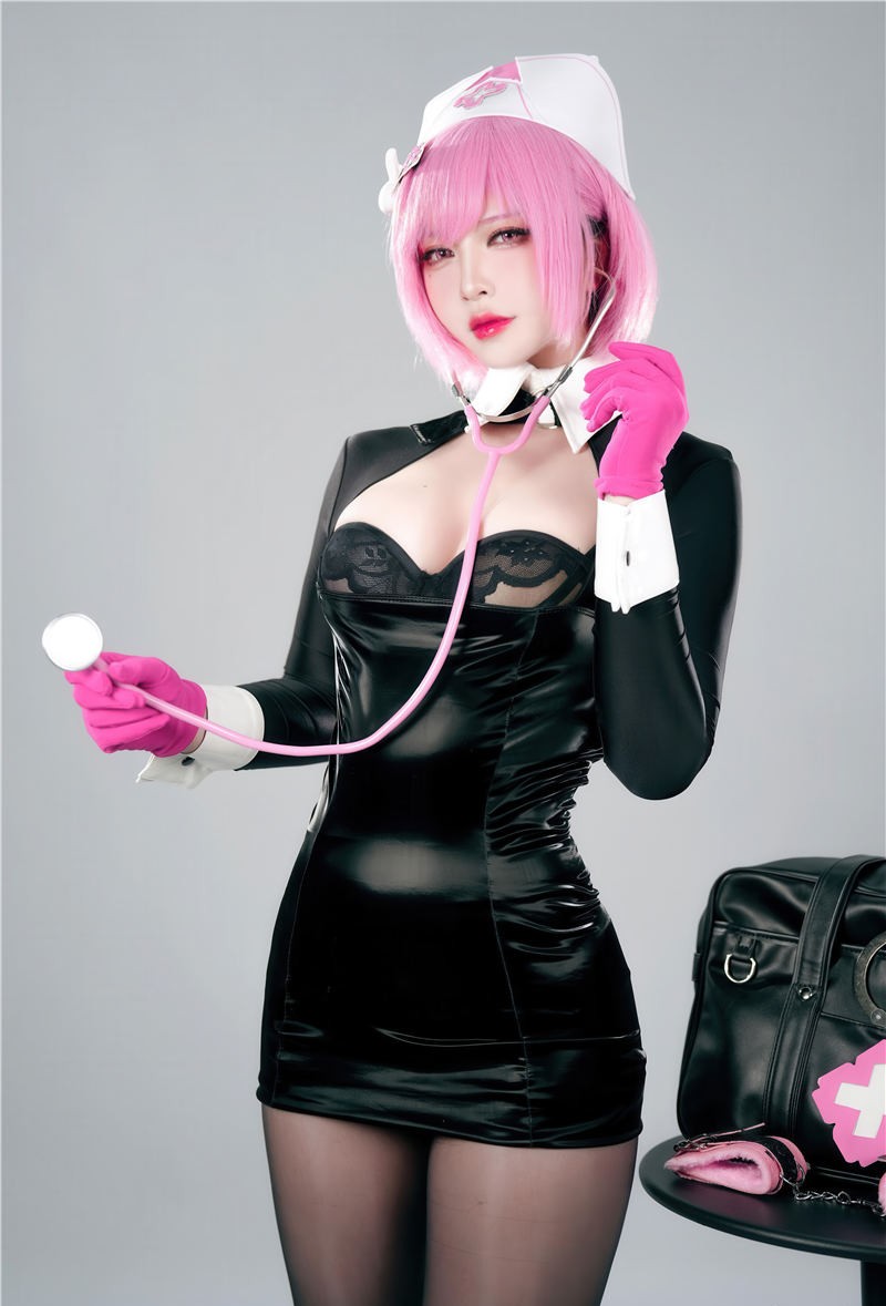 半半子 王医生 [56P-311MB] 第2张