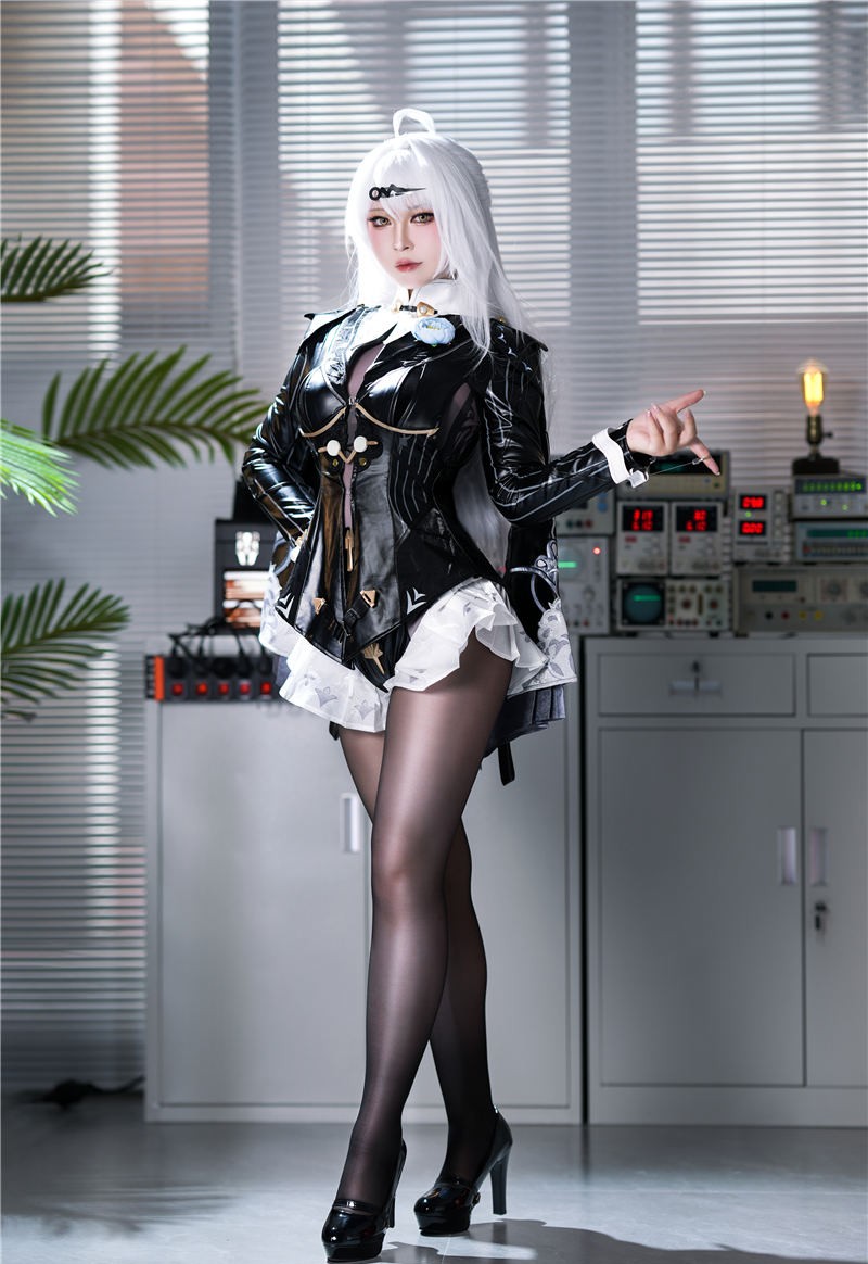 半半子 儀玄師匠[51P4V-422M] 第2张