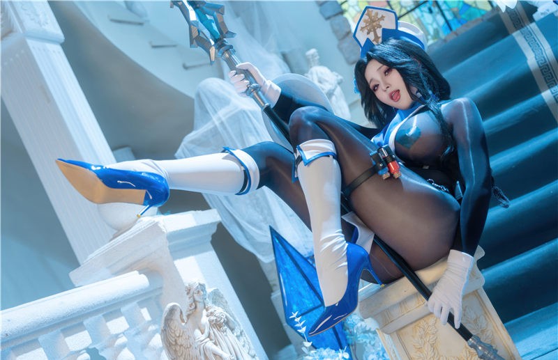 Natsuko夏夏子 NIKKE 梅登·冰玫瑰[71P-662M] 第1张