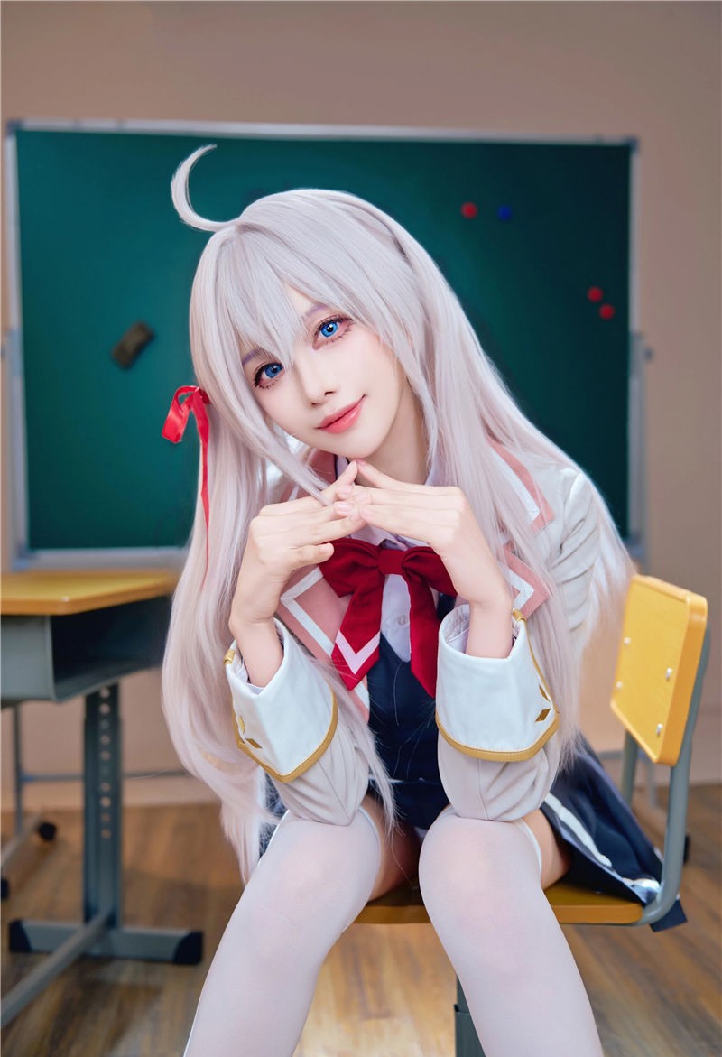 Shika小鹿鹿 邻座艾莉同学[38P2V-179M] 第2张